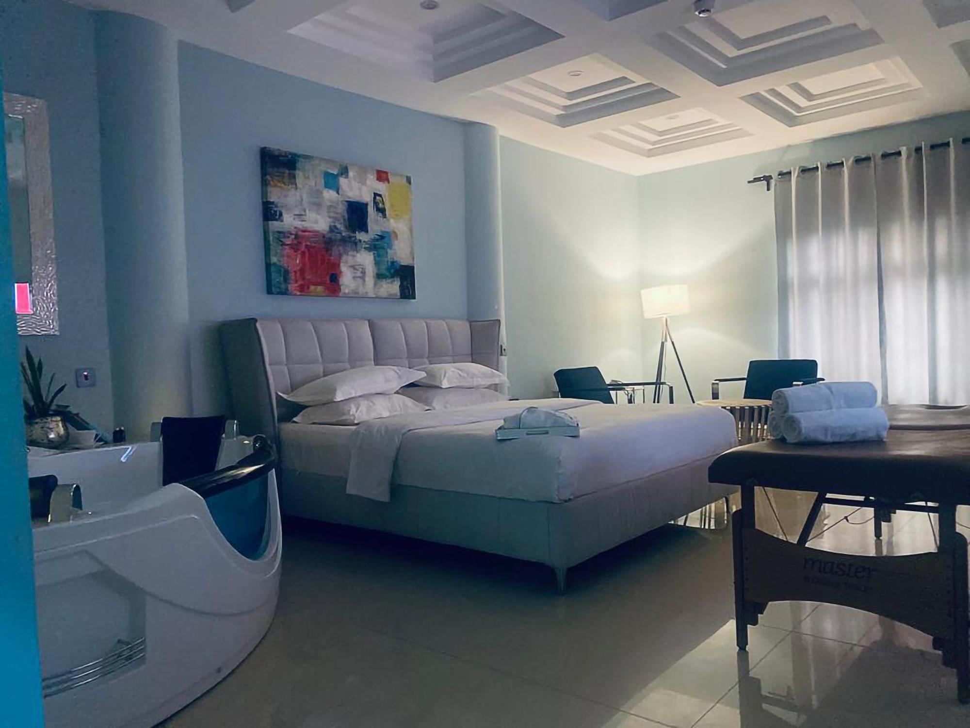 Muse Boutique Hotel Enugu Exterior photo